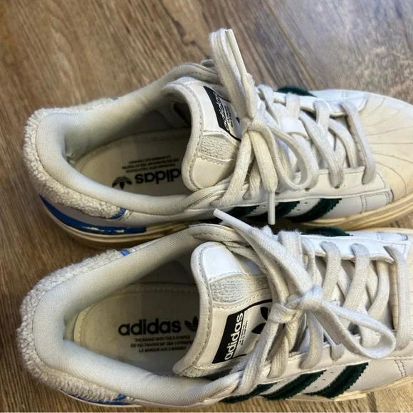 Adidas White Sneakers with Green Stripes - Picture 7 of 7